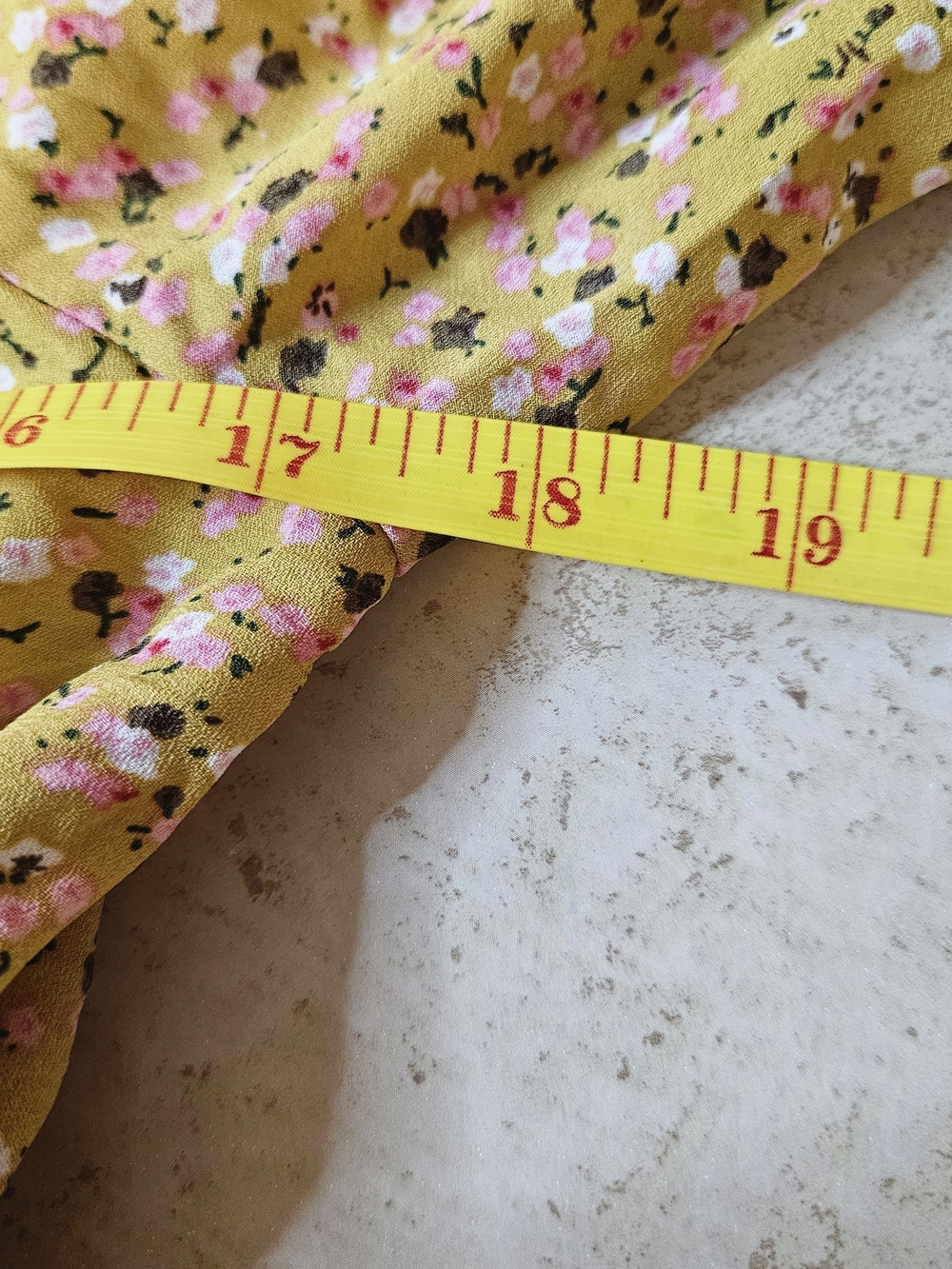 No Frills Women's Mustard Floral Smocked Peasant Crop Top - Picture 7 of 9